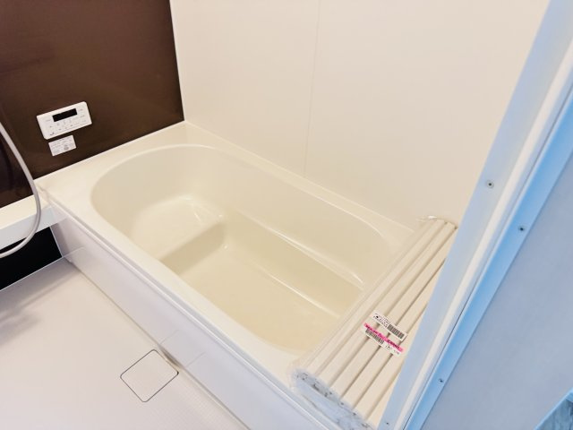 流山市東深井新築戸建（東深井17期）の浴室|足を伸ばせる広々浴槽で毎日リラックス♪