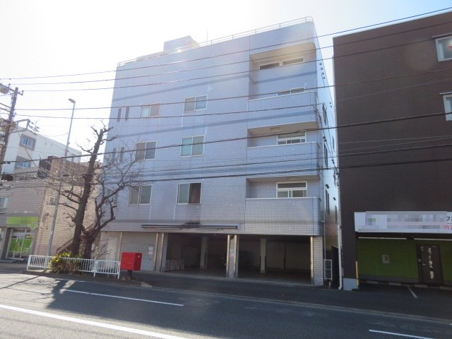 横浜市鶴見区上末吉１丁目のビル