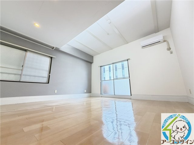 第一藤本ビルの居間・リビング