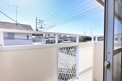 【バルコニー】 | 太田市龍舞町 中古住宅 | お洒落なデザインのバルコニーは日当たりの良いお家にぴったり♪