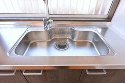 【キッチン】 | 太田市龍舞町 中古住宅 | ステンレスシンクは丈夫でお手入れも簡単♪