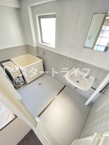 大阪市淀川区木川西１丁目の賃貸マンションの浴室