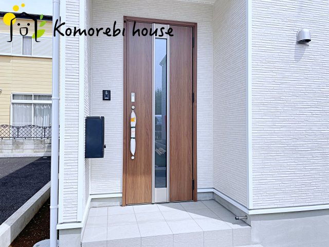 上尾市大谷本郷　第8　新築一戸建て　クレイドルガーデン　06の玄関|シンプルで使いやすい玄関です