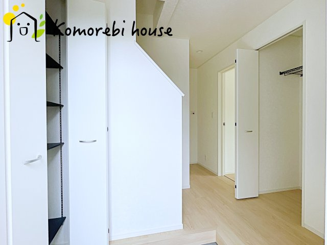 上尾市大谷本郷　第8　新築一戸建て　クレイドルガーデン　06のその他|廊下です