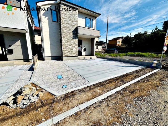 上尾市緑丘9期　新築戸建　GRACE01の駐車場