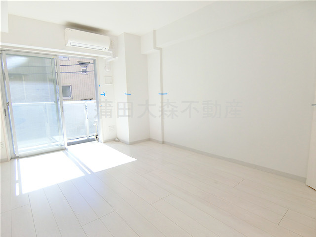 ウイングプレミア蒲田の居間・リビング|洋室