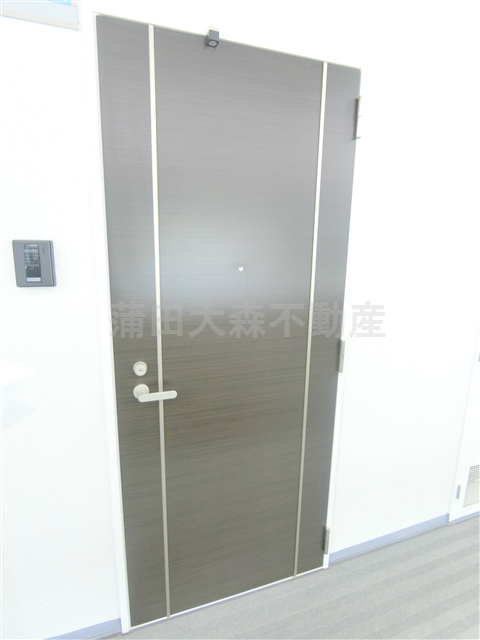 ウイングプレミア蒲田の玄関