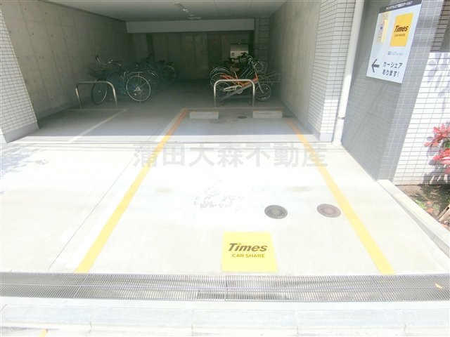 ウイングプレミア蒲田の駐車場