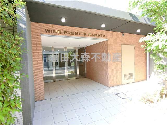 ウイングプレミア蒲田のエントランス