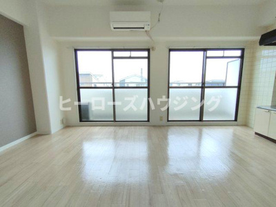 【居間・リビング】 | グレイスガーデン豊中