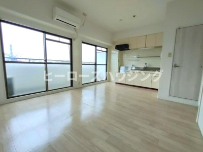 【居間・リビング】 | グレイスガーデン豊中 | ※2026年3月上旬撮影！