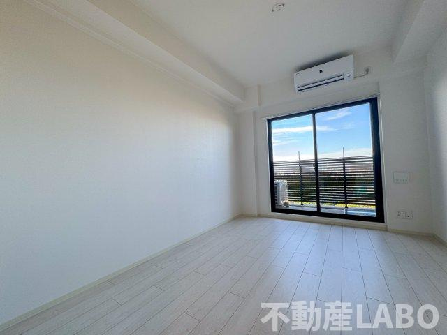 LUXENA住之江公園の居間・リビング