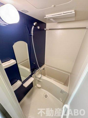 LUXENA住之江公園の浴室