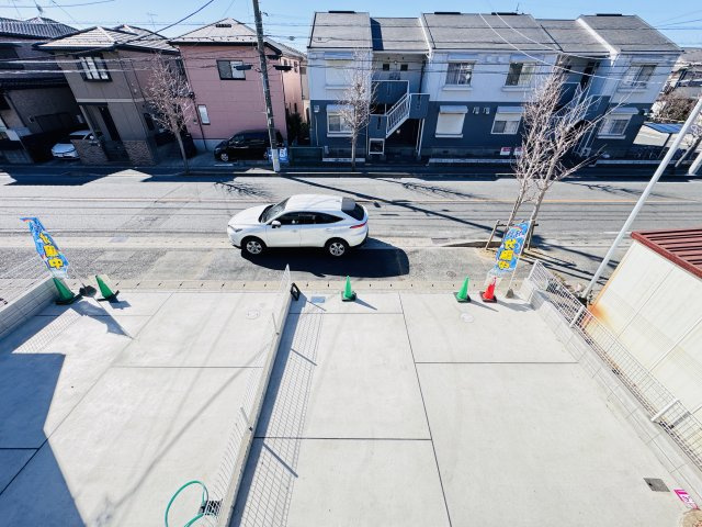 市川市南大野1丁目新築戸建【大野小学校:徒歩4分】の展望|バルコニーより道路側眺望・南西側道路につき日当たり良好♪