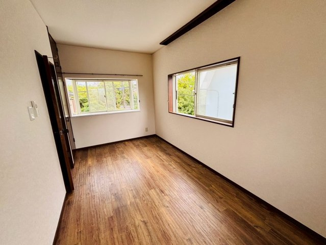 榎戸　中古戸建の洋室