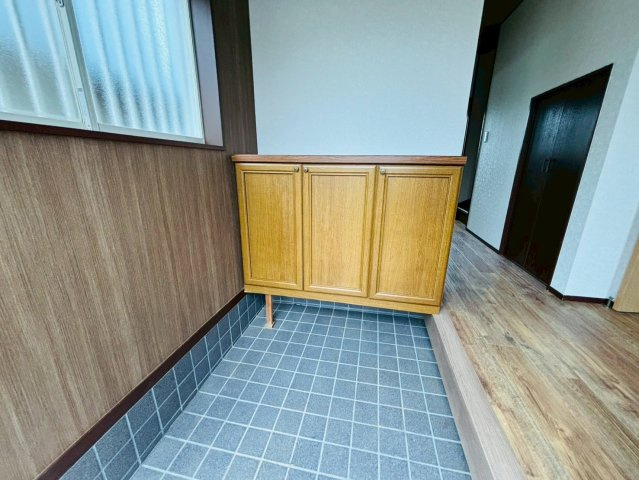 榎戸　中古戸建の玄関