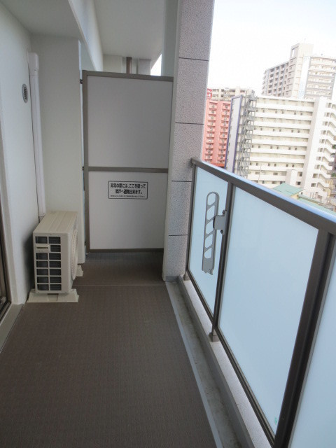 セントフィールド榴ヶ岡アネックスのバルコニー