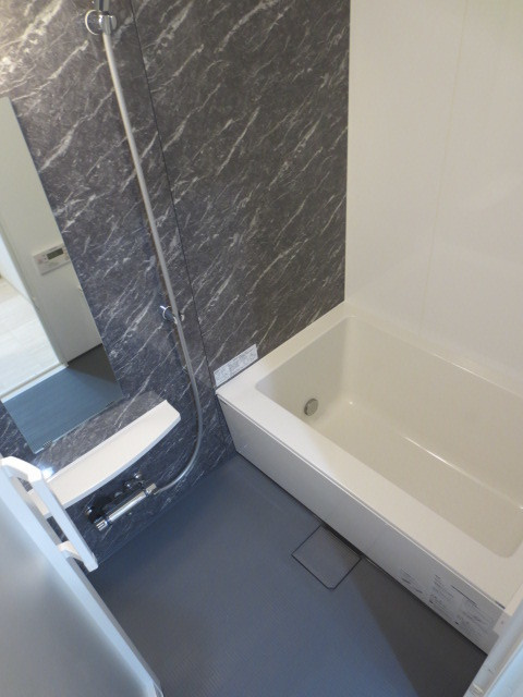 セントフィールド榴ヶ岡アネックスの浴室