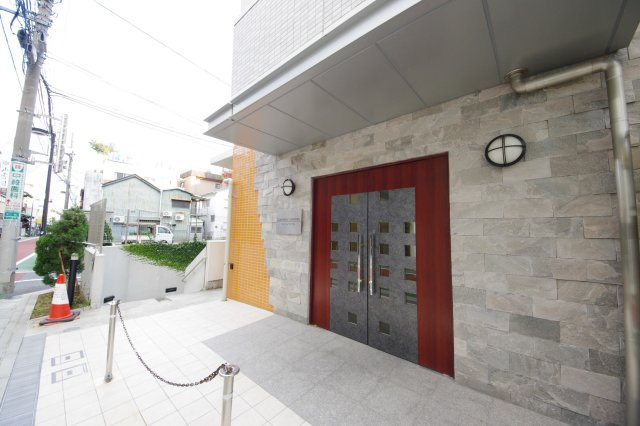 【エントランス】