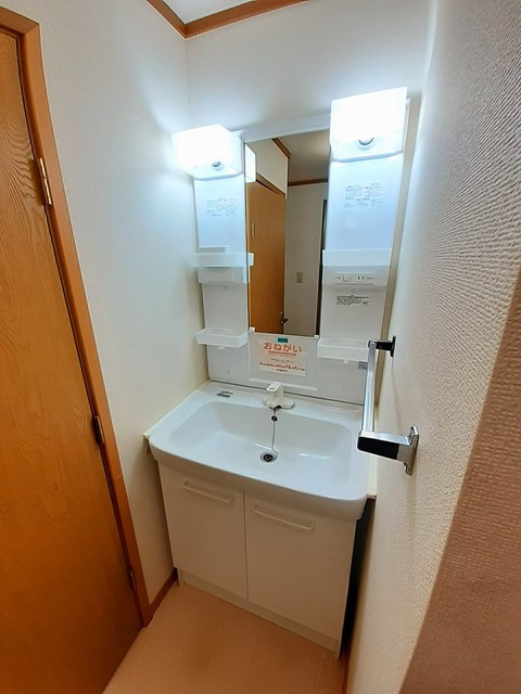 メゾングローリアの独立洗面台|洗面所