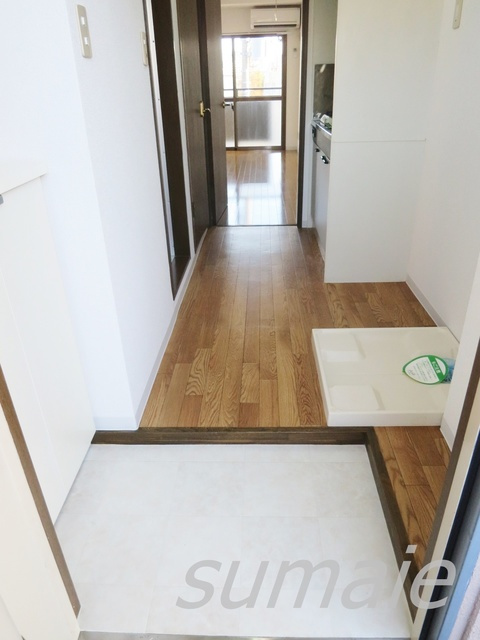 フローラ水山Ⅱの玄関|明るい玄関です