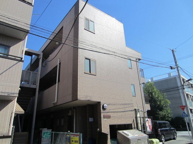 フローラ水山Ⅱのエントランス|ゆとりのあるエントランスです