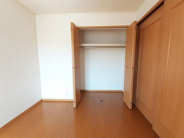 メリディエース・モンスの収納