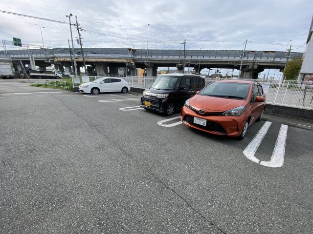 アウローラ玉手Ⅱ　Ｂの駐車場
