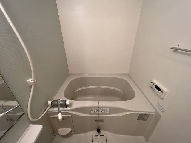 ソレイユ・北野の浴室
