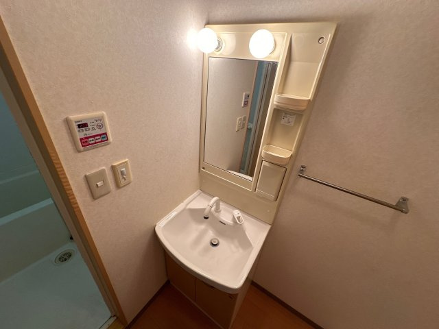 ストークコーポ大津茂の洗面所