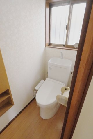 新宅貸家のトイレ