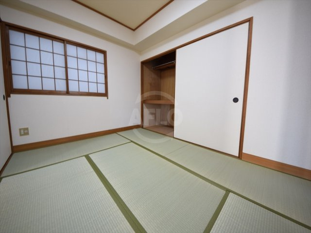 シャトー南船場　南小学校区の寝室|シャトー南船場　ひろびろとしたお部屋