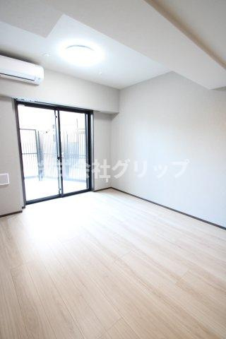 メイクスアート桜木町の洋室