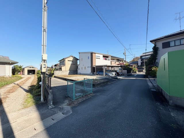 一宮市北方町北方字東土取土地の前面道路含む現地写真|南側公道約4.6ｍ　間口約7.8ｍ