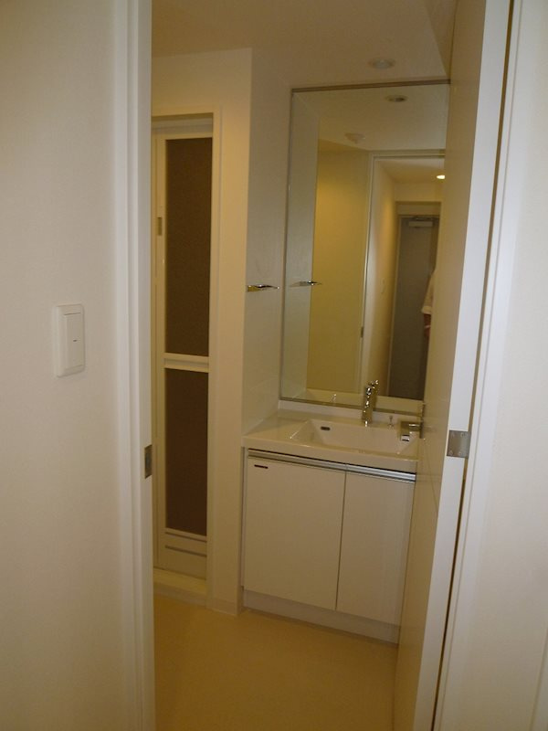 ARTESSIMO DIOの洗面所