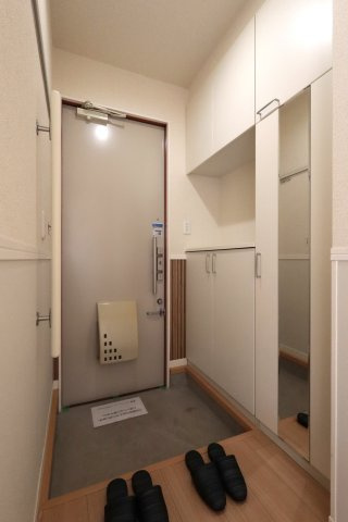 メゾンファシルの玄関|2026年4月撮影。