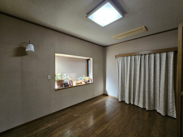 筑西市甲中古戸建の洋室