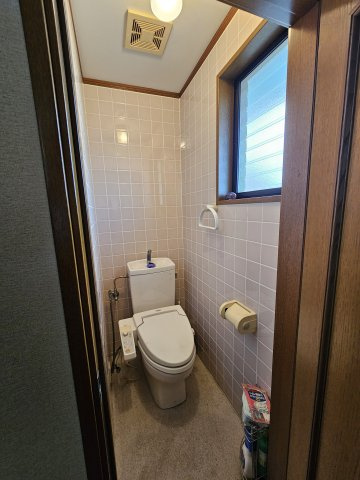 筑西市甲中古戸建のトイレ