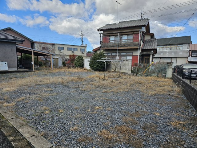筑西市甲中古戸建の駐車場