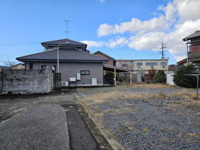 筑西市甲中古戸建の駐車場