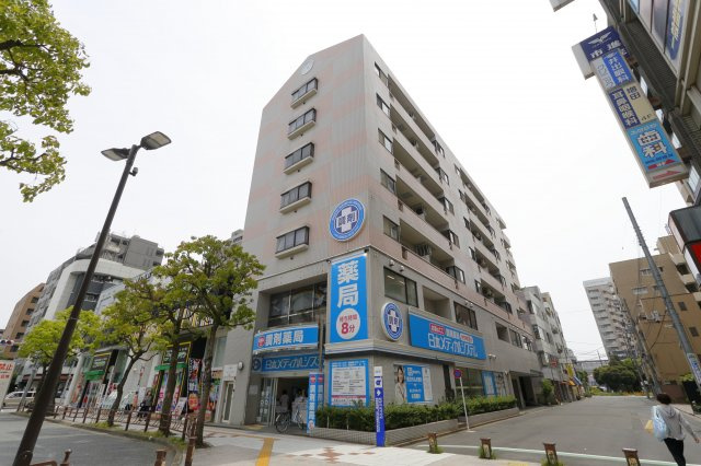 コスモリード篠崎駅前の外観