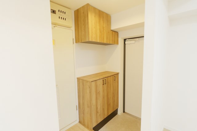 コスモリード篠崎駅前の玄関