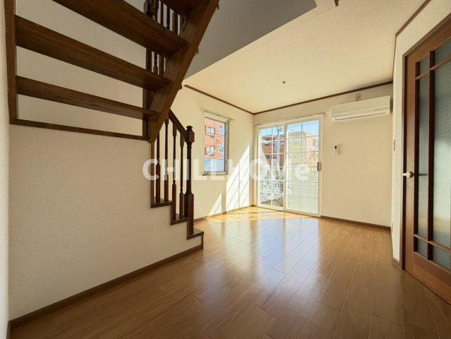 エトワールの居間・リビング|当社、チルホームのHPもご覧ください(^^)/物件情報多数♪