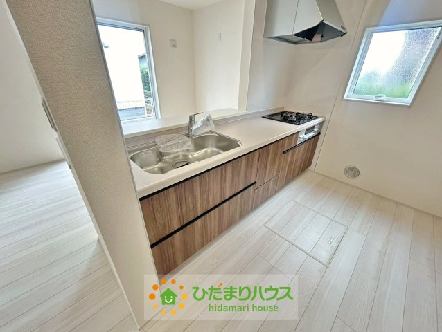 幸手西　新築一戸建て　01　リーブルファインのキッチン