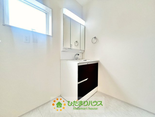 幸手西　新築一戸建て　01　リーブルファインの独立洗面台