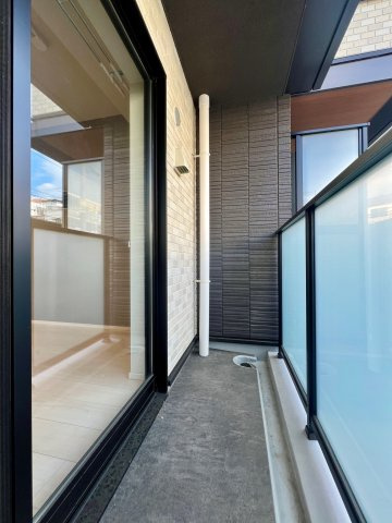 D-reidence長居のバルコニー