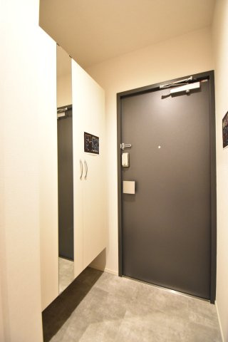 D-reidence長居の玄関