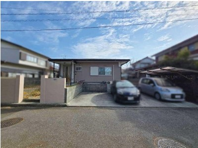 高知市瀬戸東町２丁目の中古一戸建の外観|ゆったり暮らす、人気の平屋住宅。駐車スペース3台完備