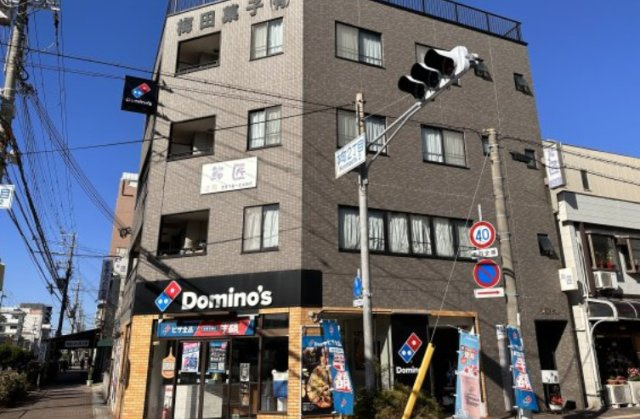 梅田ビルの外観