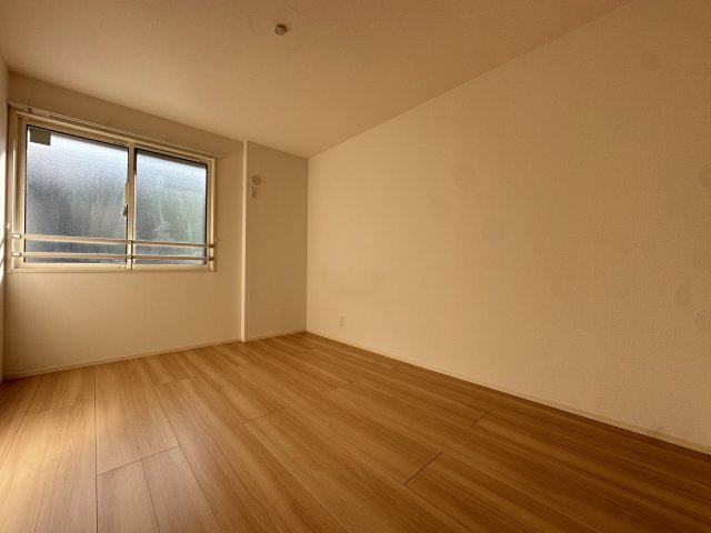 エクレール殿辻の洋室